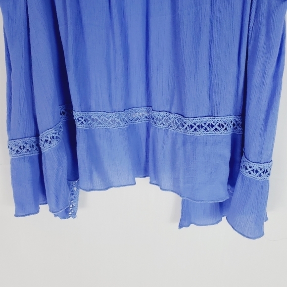 Altar'd State lace and crochet open back sleeveless shirt periwinkle Size Small - Picture 3 of 8